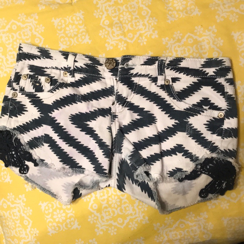 Vanilla Star shorts